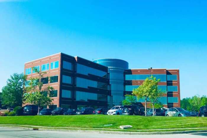 Virtual Office location in Allison Pointe Blvd.